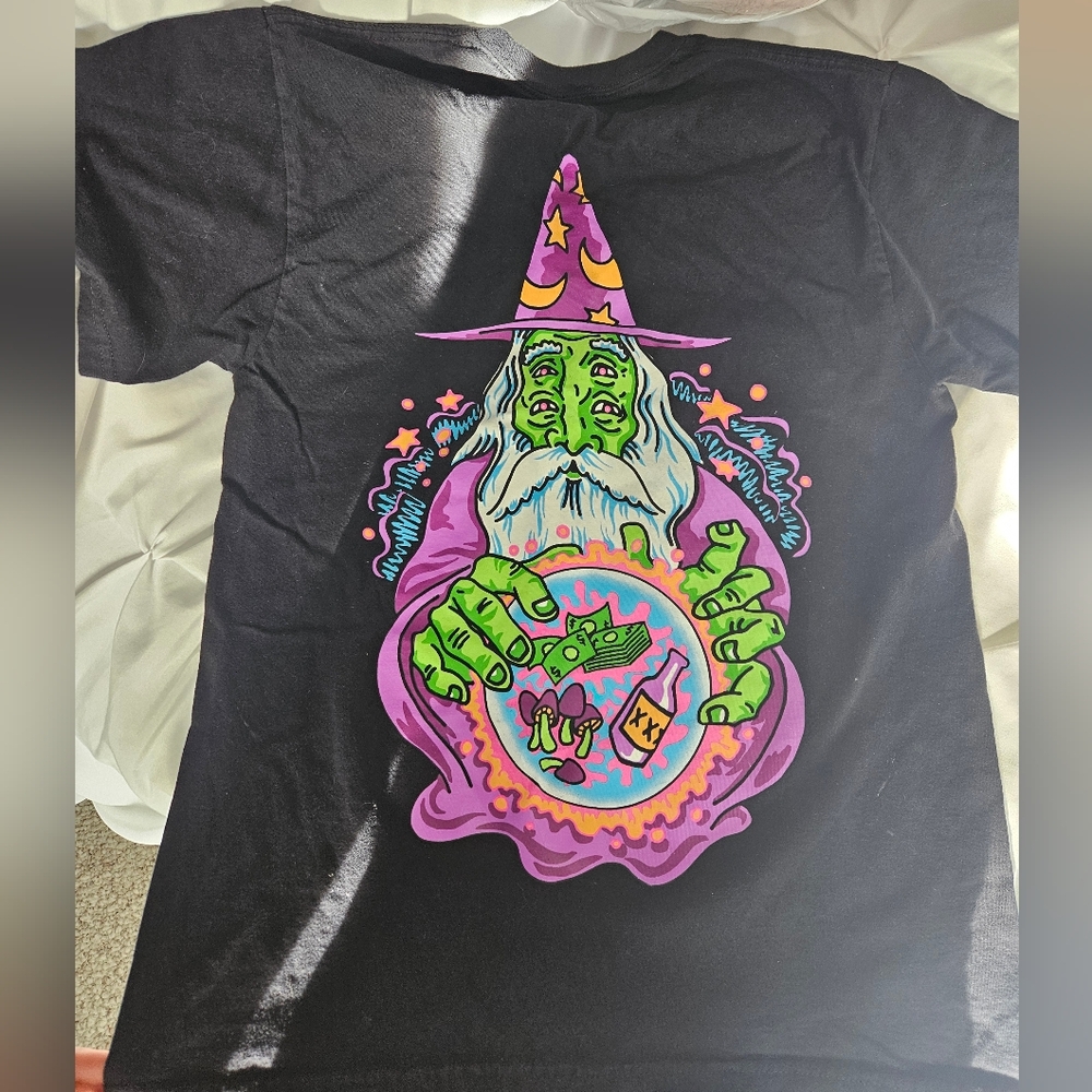 Zumiez Black Tee with Wizard Graphic